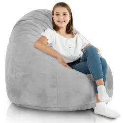 Puff de peluche gris, ideal para relajarse en cualquier habitación