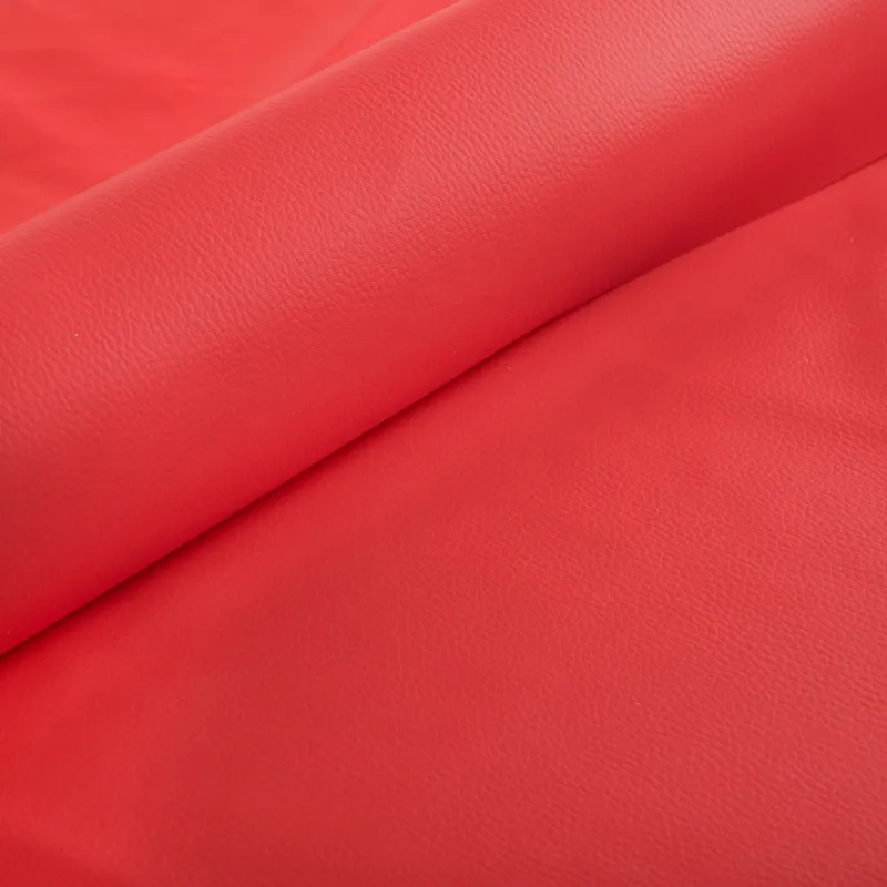 Puff sillón rojo ideal para relajarse en el salón o en el jardín