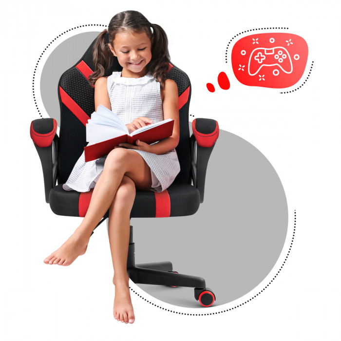 Frontal de la silla Ranger 1.0 Rojo Mesh con una niña leyendo un libro