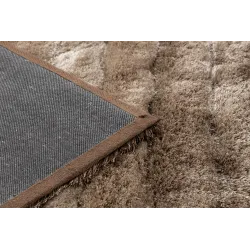 Alfombra FLIM 007-B3 suave, perfecta para crear un ambiente acogedor en el dormitorio