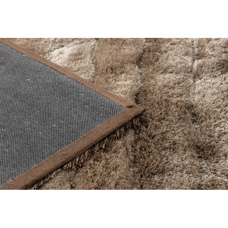 Alfombra FLIM 007-B3 suave, perfecta para crear un ambiente acogedor en el dormitorio