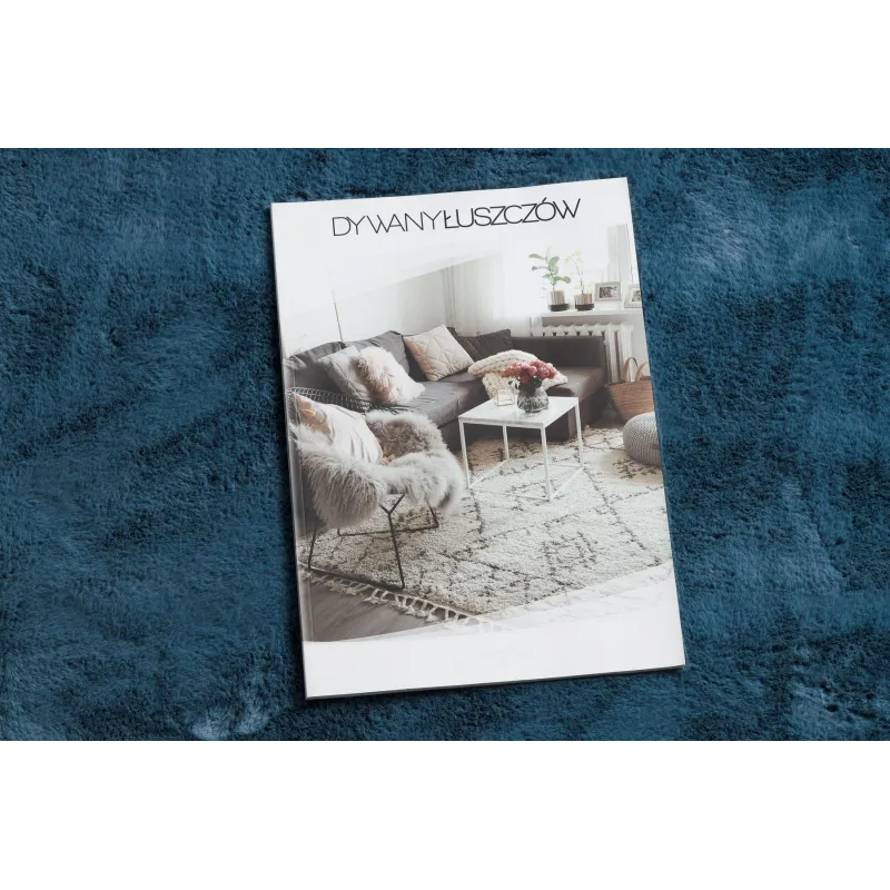 Alfombra suave azul, ideal para habitaciones infantiles