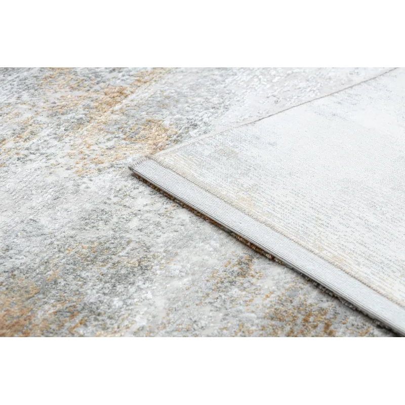 Alfombra con textura suave, ideal para sala o dormitorio