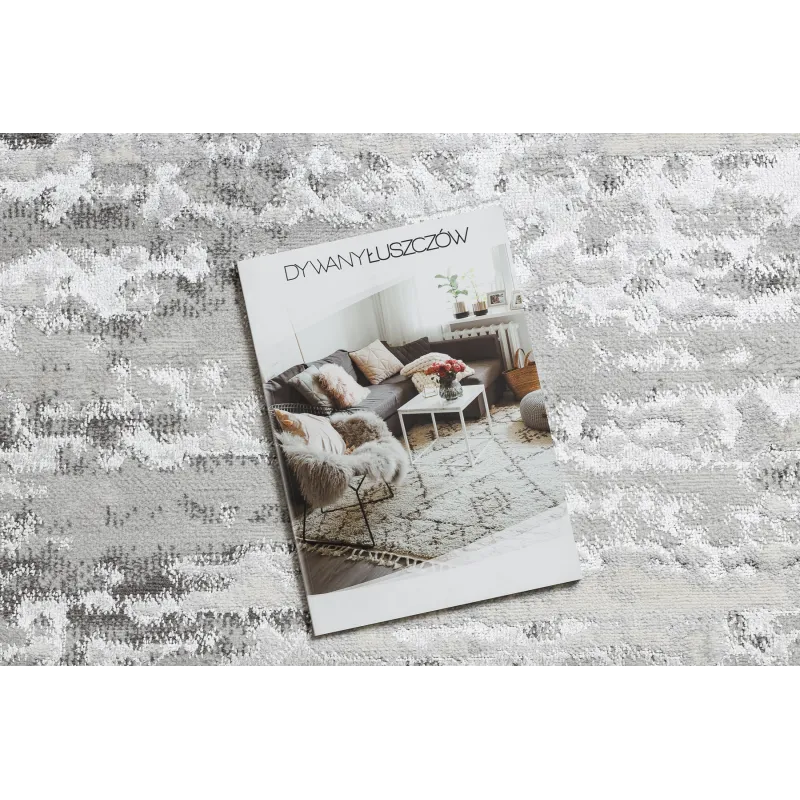 Alfombra LIRA E2558 gris, un complemento moderno para cualquier habitación