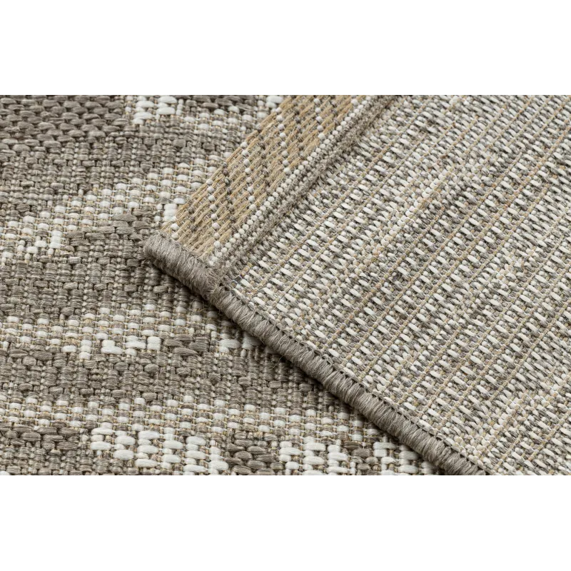 Alfombra de sisal suave con textura natural, perfecta para dormitorios