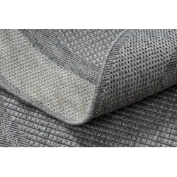 Alfombra TIMO 5979 en gris claro con marco, perfecta para el jardín
