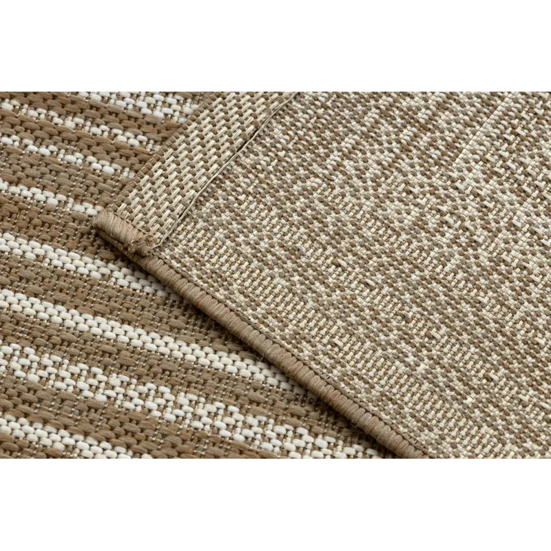 Alfombra de sisal con textura natural, ideal para crear un ambiente acogedor