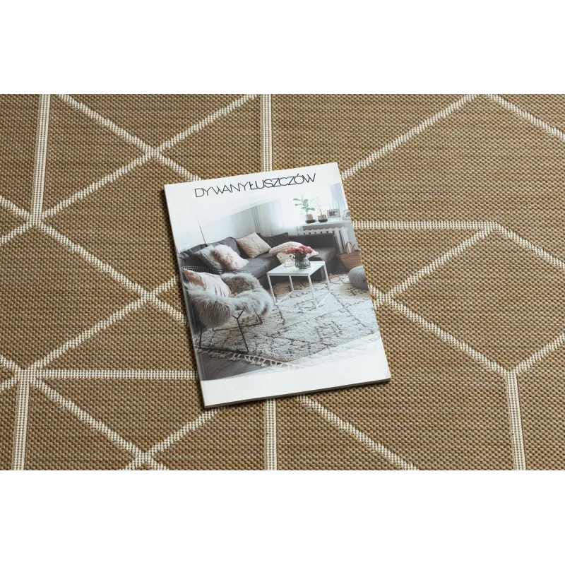 Alfombra de sisal en color beige geométrico, perfecta para espacios contemporáneos