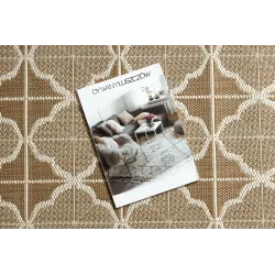 Alfombra de sisal elegante en beige, perfecta para interiores modernos