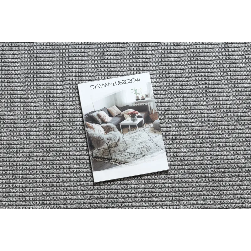 Alfombra TIMO 5979 en gris claro, un toque elegante para exteriores