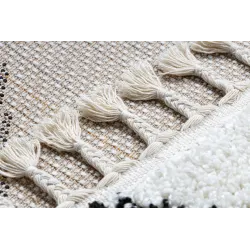 Alfombra BERBER CROSS blanca - opción funcional para cualquier habitación