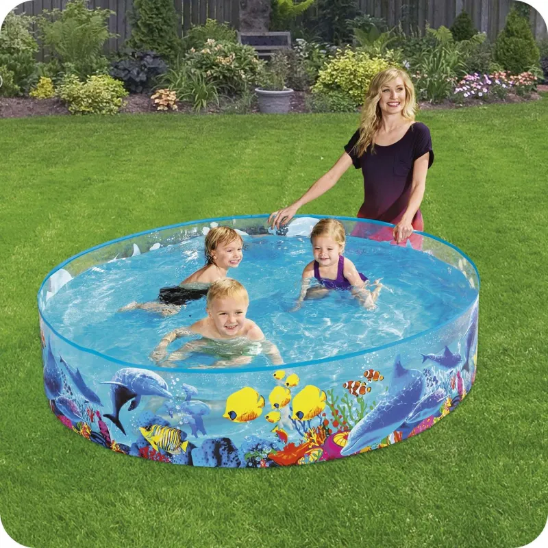 Piscina de jardín hecha de material resistente, resistente a daños