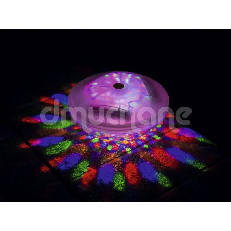 Lámpara LED para piscina Bestway 58419 ideal para relajarse junto a la piscina