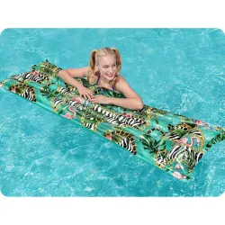 Colchón inflable Jungla, perfecto para relajarse en la piscina