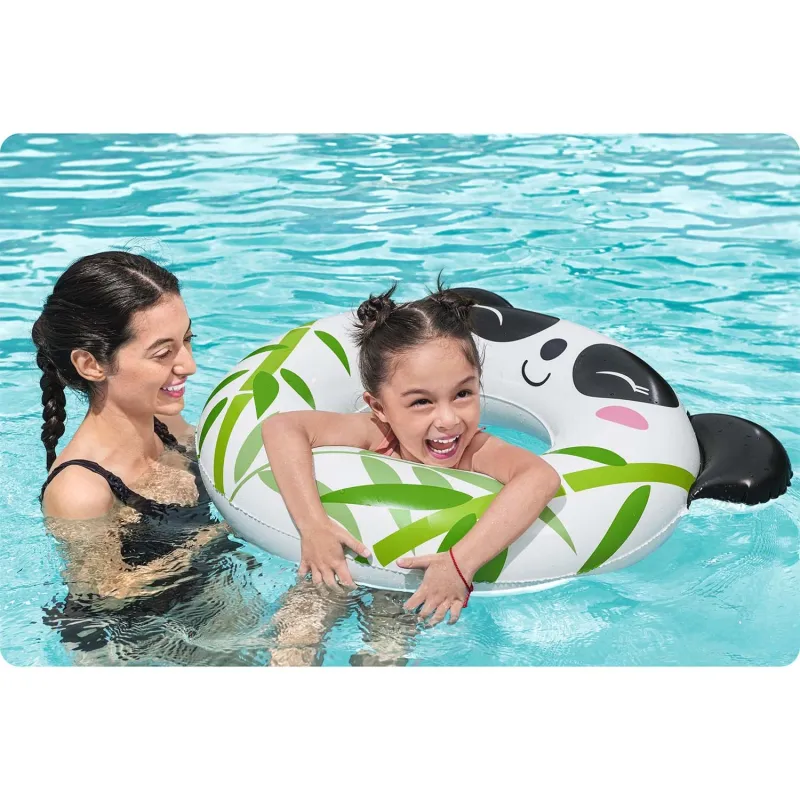 Flotador panda en blanco y negro, ideal para jugar en el agua