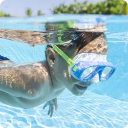 Máscara de natación azul Bestway 22011, ideal para la diversión en la piscina y la playa