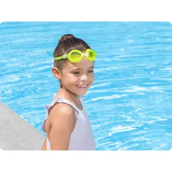 Gafas de natación verdes, una gran opción para los niños en verano