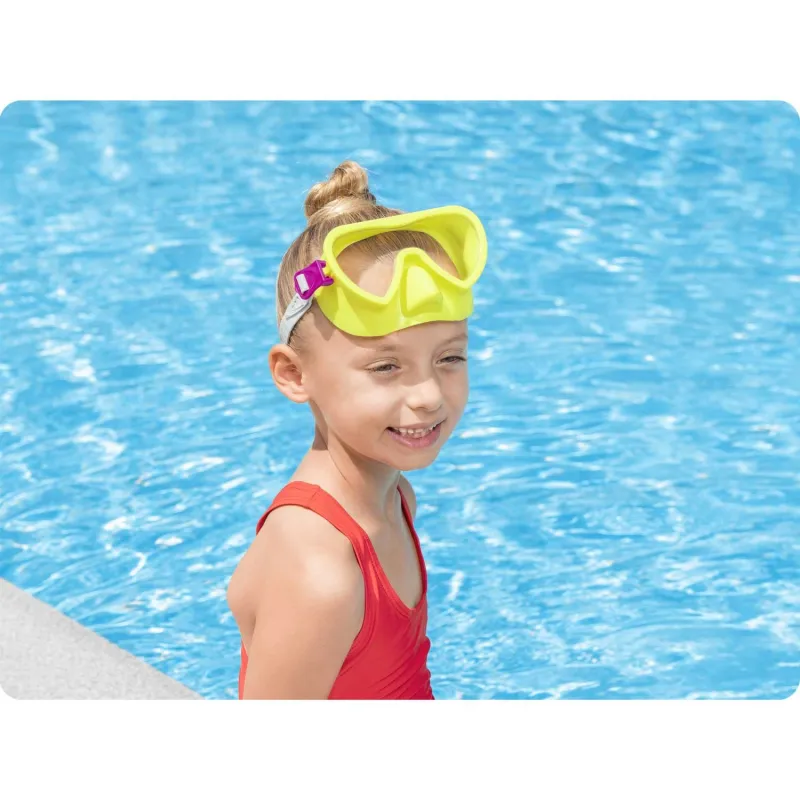 Máscara de natación amarilla con estilo, ideal para piscina o playa