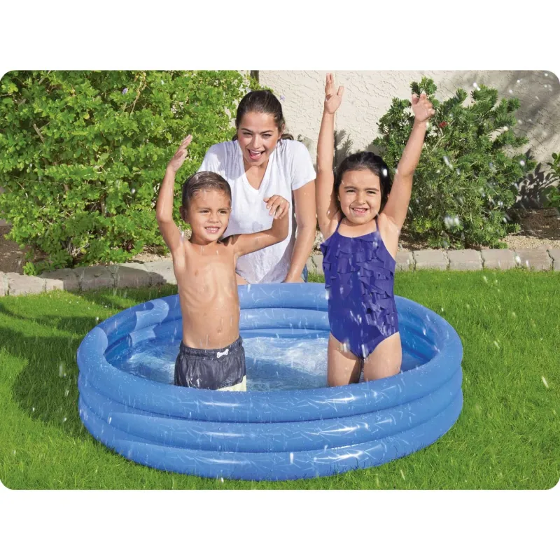 Piscina hinchable azul, perfecta para usar en el jardín o terraza