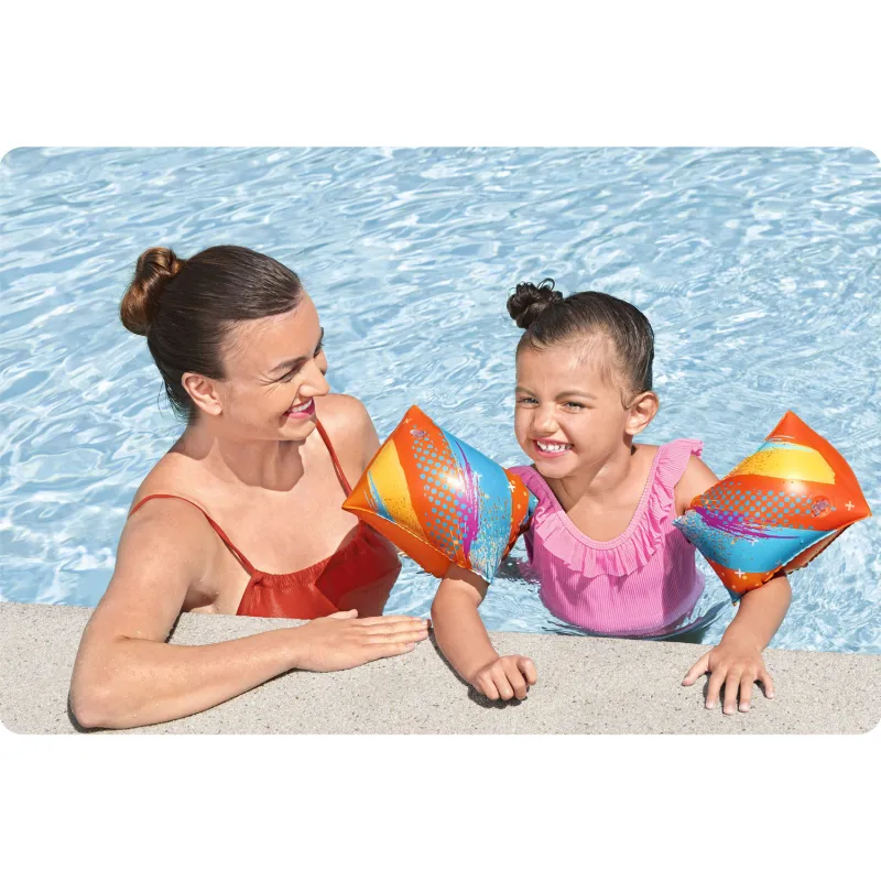 Manguitos de natación azules, ideales para niños en el agua