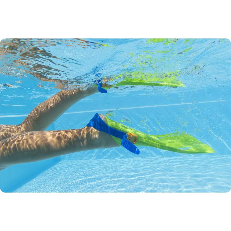 Conjunto de buceo que anima a los niños a explorar el mundo submarino