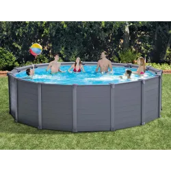 Piscina hecha de material resistente a daños para mayor durabilidad