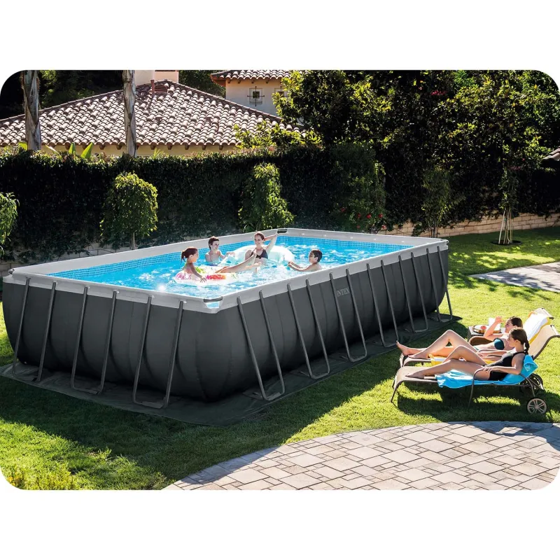 Piscina con marco divertida para días de verano llenos de alegría