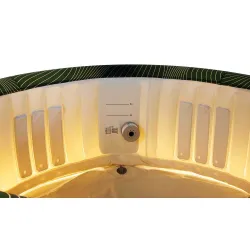 SPA Hinchable Meteor, perfecto para relajarse y reunirse con amigos en el jardín